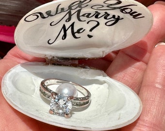 Beach proposal ring holder, seashell ring holder, proposal ring holder, proposal ring box, will you marry me ring holder