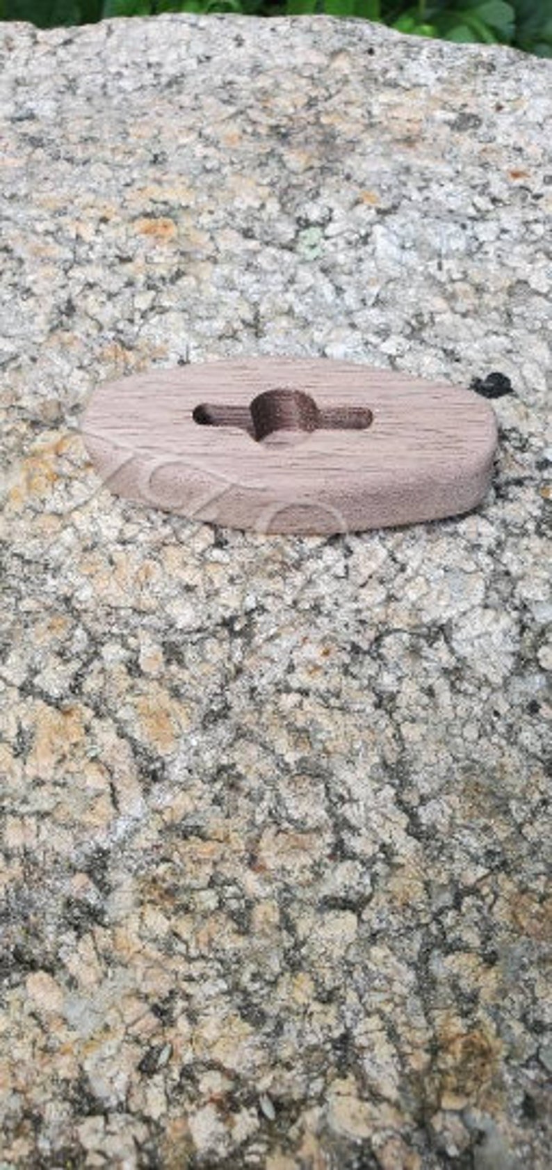 Wooden wing nut wrench image 3