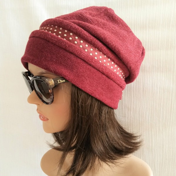 Bonnet élégant / Bonnet pois / Bonnet femme / Chapeau Original / Bonnet laine / Bonnet bordeaux