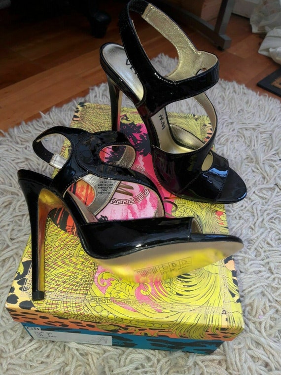 versace shoes size 6