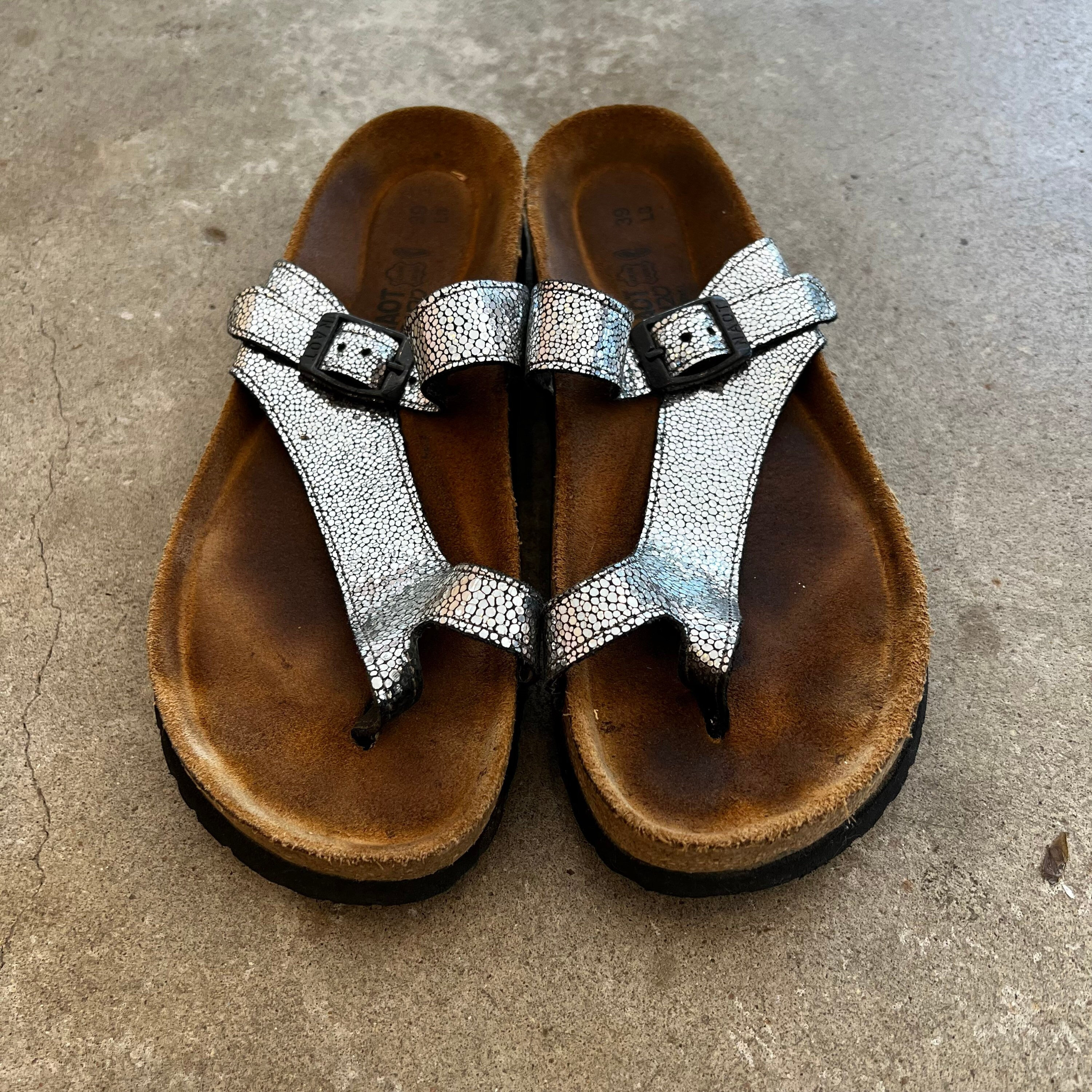 Naot cheap wide sandals