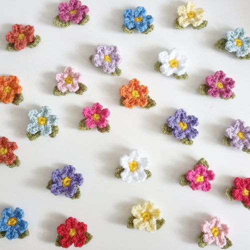 Célibataires et fleurs en vrac avec feuilles, crochet à coudre sur patch, mignon veste florale sac couette couverture accessoires, artisanat