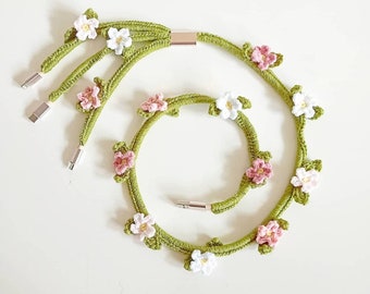 Pink Crochet Flower Vine Charger Cable, 1m, Triple End iPhone Lightning / USB C / Micro USB