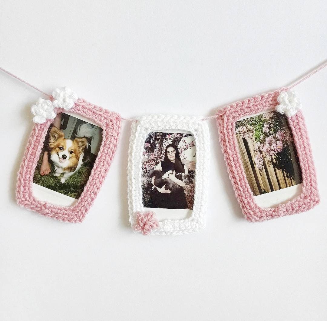 30 Amazing and Stylish Crochet Ideas for the Home 19 Polaroid Frame with Flowers Crochet Pattern