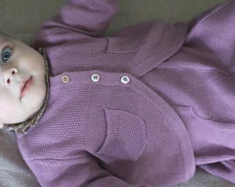 Baby Christmas cardigan in the UK,   cashmere babies knit cardigan, baby girl cardigan, baby cashmere, knitted baby cardigan, baby Christmas