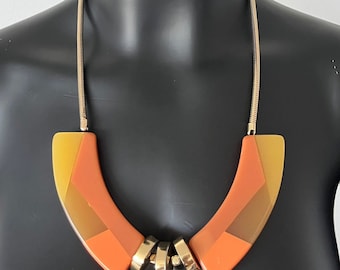 Vintage resin  necklace 1990s