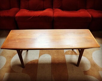Vintage 1960’s Parker Furniture teak coffee table ‘Pick up only in Melbourne Australia’