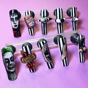 Beetlejuice - Press On Nails