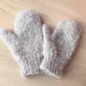 Alpaca mittens, beige mittens, winter mittens, boucle mittens