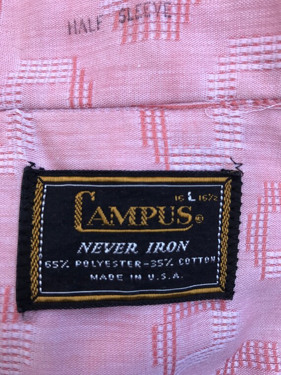 70 ' s s s CAMPUS pêche ton sur ton géométrique Mens courtes manches chemise grande taille, chemise homme en mélange polyester-coton grand 16-16 1/2 Made in USA c9dda4 70 ' s s s CAMPUS pêche ton sur ton géométrique Mens courtes manches chemise grande taille, chemise homme en mélange polyester-coton grand 16-16 1/2 Made in USA c9dda4