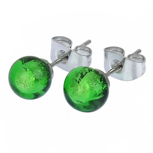 GlassOfVenice Murano Glass Tiny Stud Earrings - Emerald Green