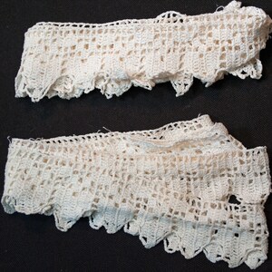 Vintage Crochet Lace Trim - Hand made 1930s Cotton Scalloped Lace