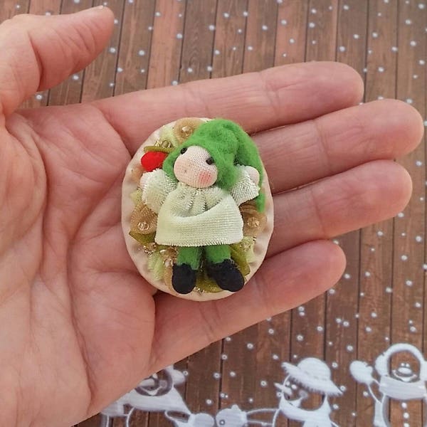 Cute gnome brooch, Christmas unique green brooch, Hostess Gift, idea gift, sibling present, Sister in law gift, Christmas party, in autumn.