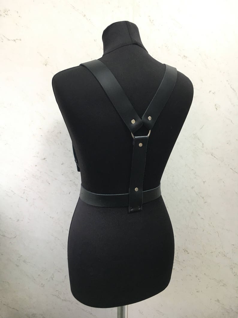 Harness with wide straps,harness with buckles,leather body harness image 3