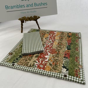 William Morris Green Insulated Hot Pad: Casserole Cozy, Bread Basket (14.25" Sq)