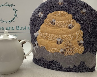 Handmade Tea Cozy, Quilted Beehive Tea Cosy, Insulated Cover for Teapot