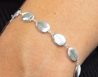 Pebble Tennis Bracelet in Sterling Silver, Organic Jewellery, Silver Pebbles, Station Bracelet, Polished Pebble Gift