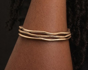 Set Of Three Gold-Plated Wave-Edge Bangle Bracelet Stack