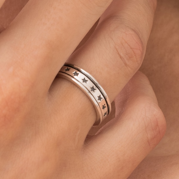 Personalised Black Star Spinner Ring in Sterling Silver, Spinning Ring, Kinetic Anxiety Jewellery, Silver Spinner Ring, Spin Ring,