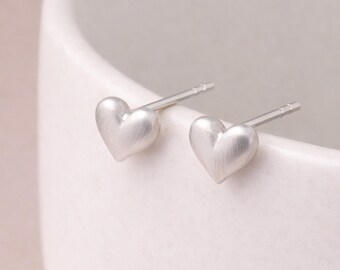 Sterling Silver Brushed Heart Stud Earrings – 7mm