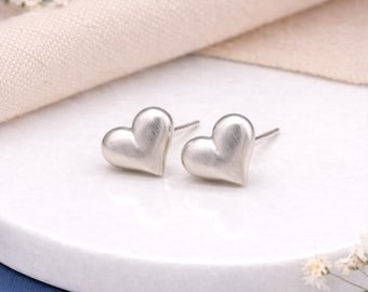 Sterling Silver Brushed Heart Stud Earrings – 7mm