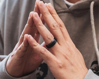 Personalised Mens Black Stainless Steel Wide Spinner Ring – 8mm