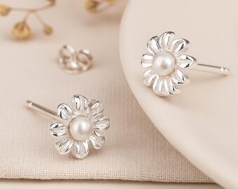 Tiny Sterling Silver Pearl Daisy Flower Stud Earrings