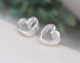 Sterling Silver Cut Out Micro Heart Stud Earrings – 4mm