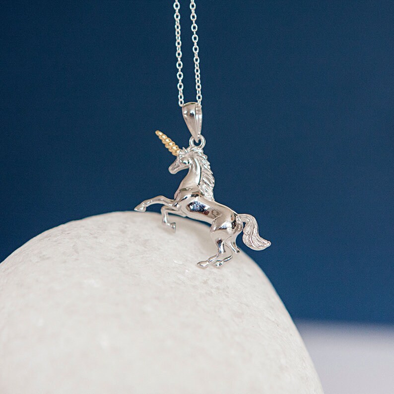 Sterling silver unicorn pendant Clearance