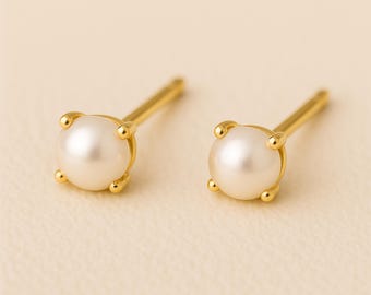 Solid 9ct Gold June Pearl Birthstone Stud Earrings