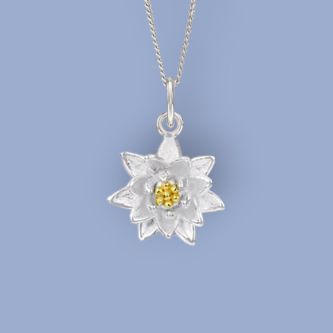 strongstrong LOTUS SILVER NECKLACE