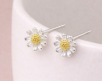 Sterling Silver And Gold Daisy Stud Earrings – 10mm