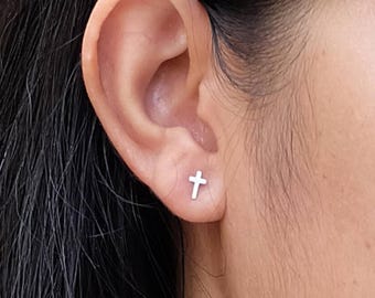Sterling Silver Cross Stud Earrings – 9mm x 7mm