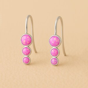 Orecchini pendenti in argento sterling con opale rosa Trio