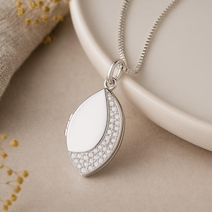 Medallón marquesa personalizado de plata de ley
