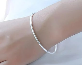 Sterling Silver Simple Round Bangle