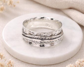 Personalised Sterling Silver Feather Spinner Ring – 10mm