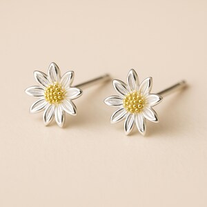 Sterling Silber und Gelbgold Daisy Blume Ohrstecker