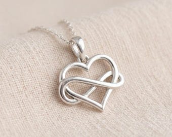 Personalised Infinity Heart Pendant Necklace in Sterling Silver