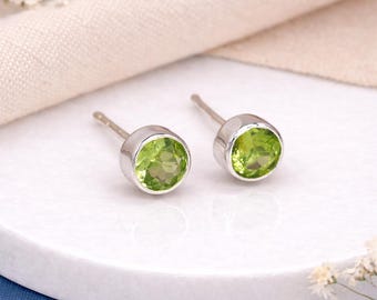 Sterling Silver Peridot Stud Earrings – 5mm