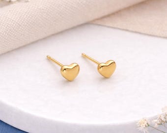 Solid 9ct Gold Micro Heart Stud Earrings – 4mm