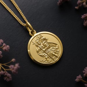 送税込【HURLEY BURLEY】18CT GOLD ST CHRISTOPHER NECKLACE♪ 18ct Gold Plated St Christopher Necklace Mountain Scene