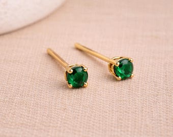 Solid 9ct Gold May Emerald Birthstone Stud Earrings – 4mm