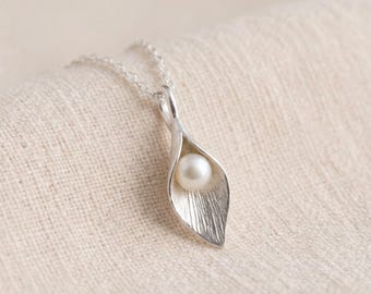 Personalised Calla Lily Necklace with Freshwater Pearl in Sterling Silver