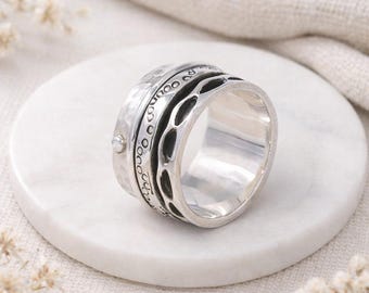 Personalised Sterling Silver Spinner Ring – 13mm