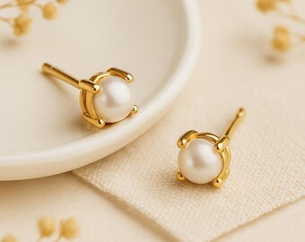 Solid 9ct Gold June Pearl Birthstone Stud Earrings
