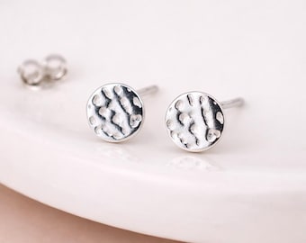 Sterling Silver Hammered Circle Disc Stud Earrings – 6mm