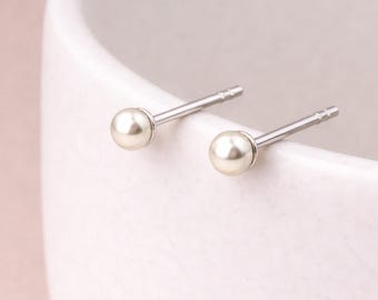 Sterling Silver White Freshwater Pearl Micro Stud Earrings – 3mm
