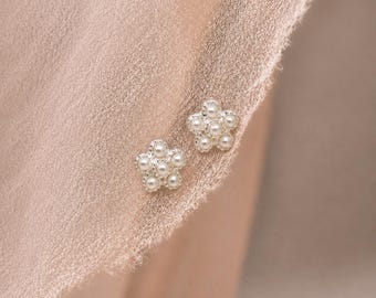 7mm Sterling Silver Pearl Daisy Stud Earrings