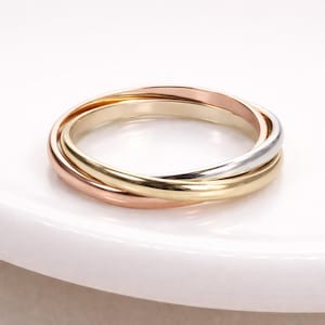 Solid 9ct Gold Classic Interlocking Triple Russian Wedding Ring - 2mm